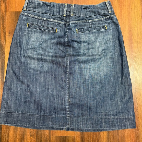 Banana Republic Denim Pencil Skirt - Picture 4 of 4
